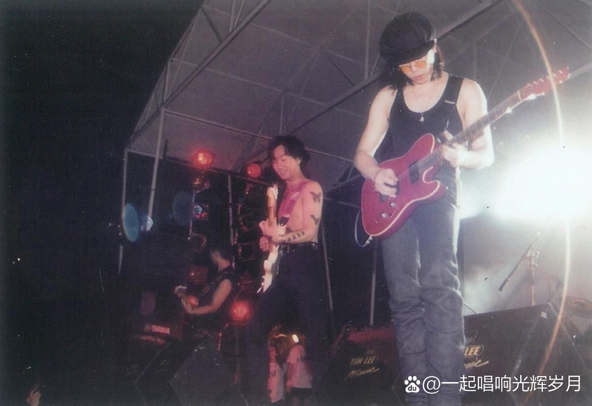 绝版Beyond沙龙演唱会视频：重温90年代摇滚盛况