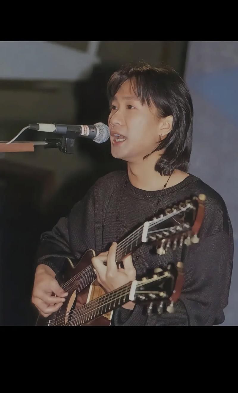 Beyond1993演唱会视频：重温经典，感动依旧！