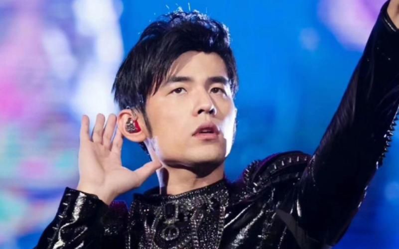 为什么周杰伦超人不会飞能打动人？因为它真实写出了压力。