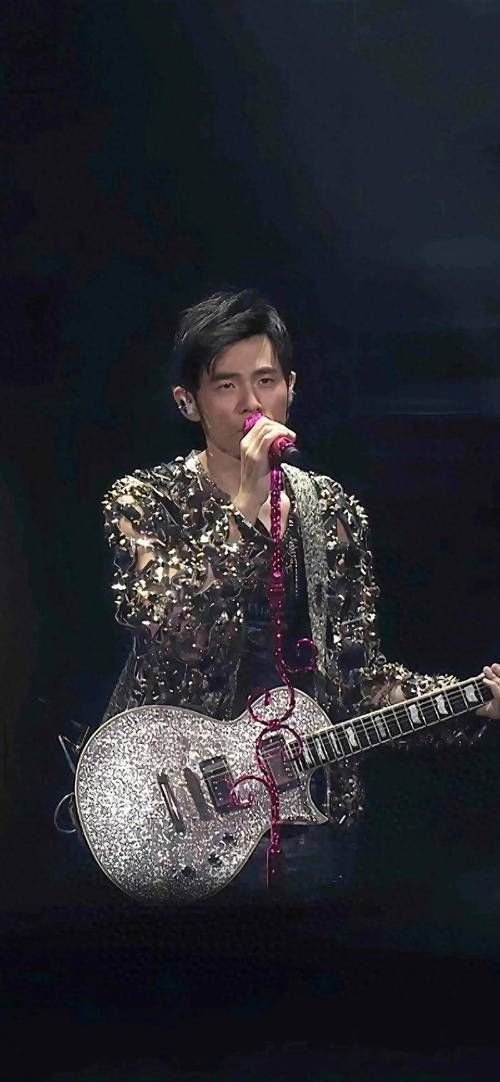 为什么粉丝听周杰伦的歌会说 哇靠？原因太真实了！