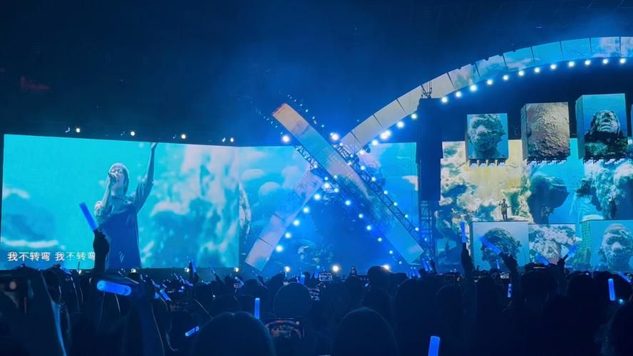 五月天诺亚方舟演唱会还记得吗？那些年我们一起追的青春。
