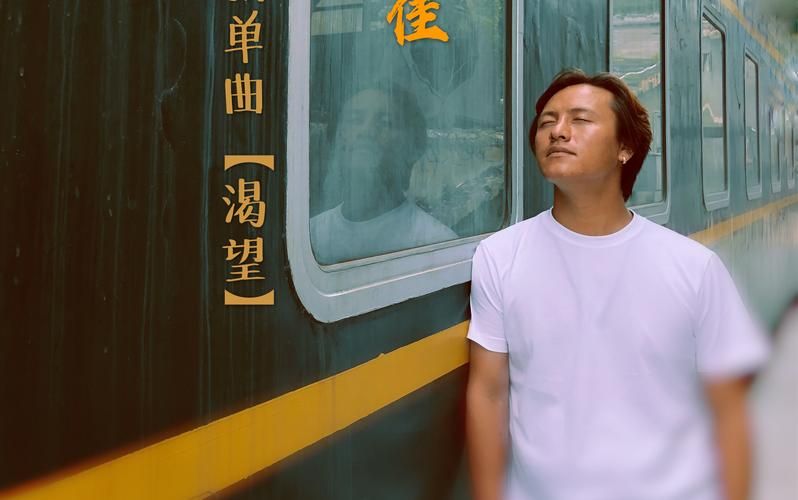 光良约定歌词MV赏析：经典画面重温美好回忆