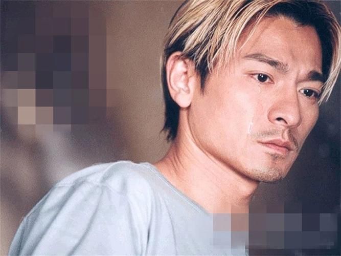 冰雨刘德华的MV讲了什么？带你重温那个经典的音乐故事。