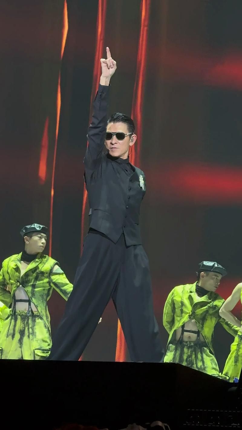 刘德华2011演唱会：一起重温华仔的魅力舞台！