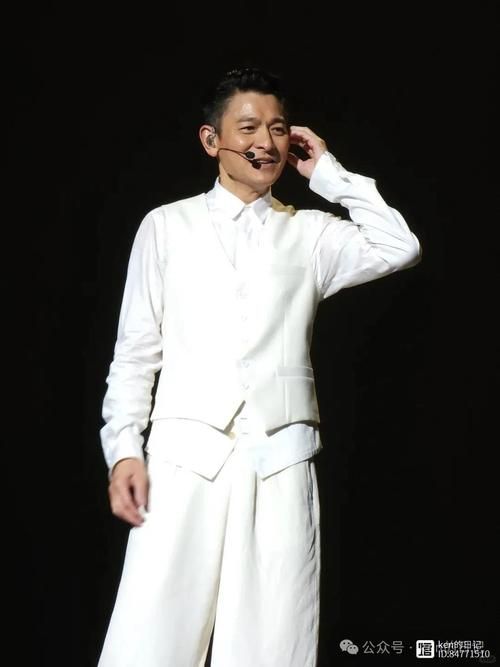 刘德华99演唱会造型盘点，哪一套是你心中的NO.1？