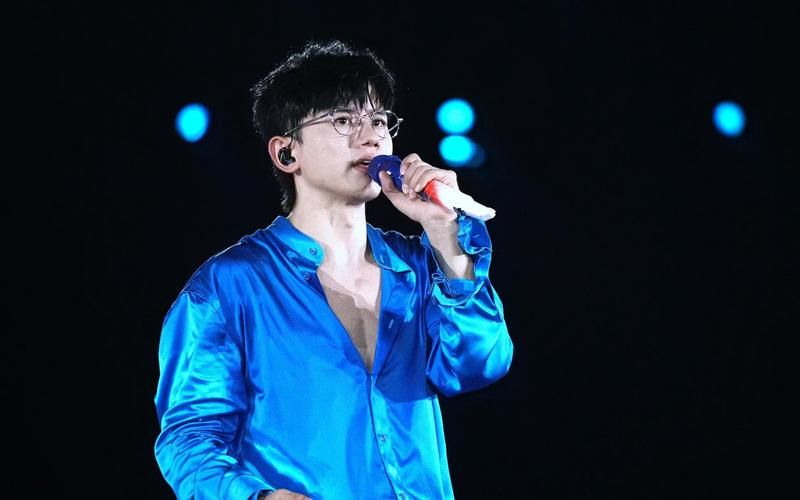 听张杰 你就不要想起我 是什么体验？网友说每次都想哭。