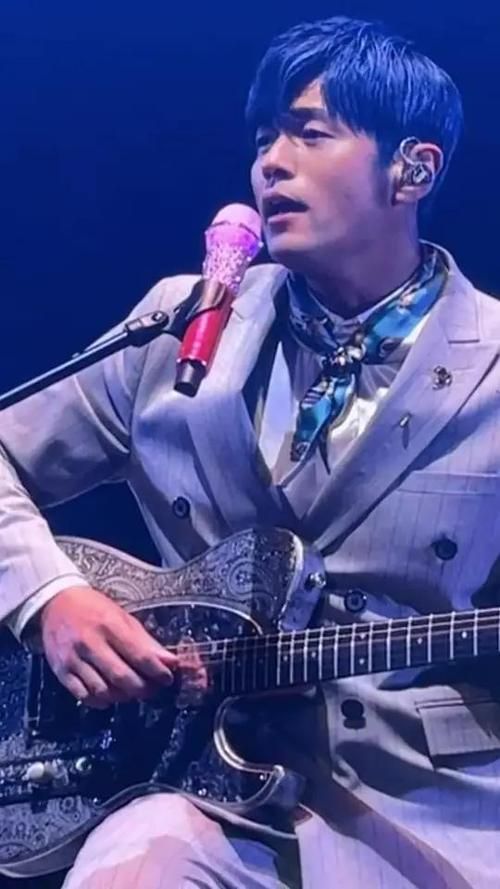 周杰伦2013台北演唱会：经典回顾，重温那年夏天！