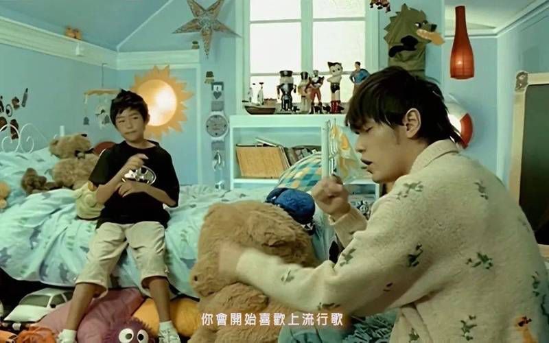 周杰伦与邓丽君：经典与流行的碰撞，音乐的无限可能