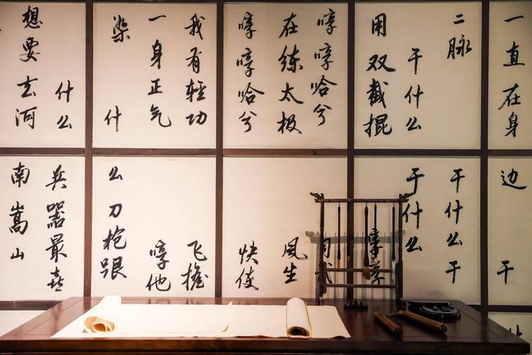 周杰伦东风破歌词赏析，解析方文山的绝美词句！