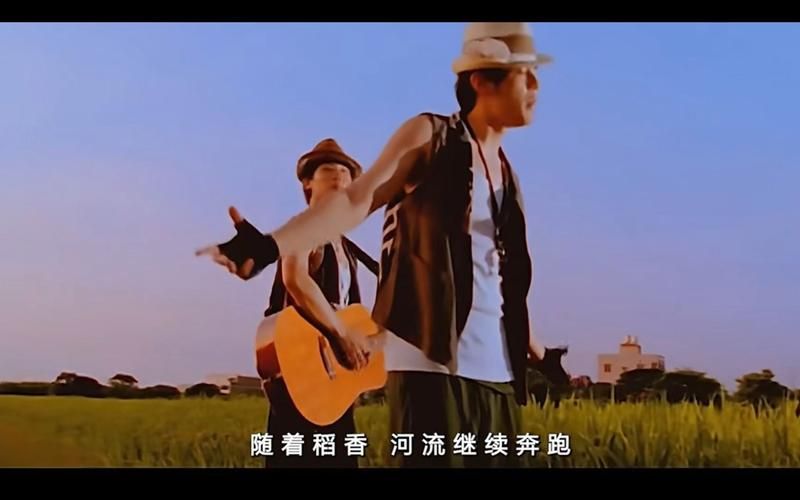 周杰伦郭艾伦稻香合唱版，这波回忆杀我先哭了！