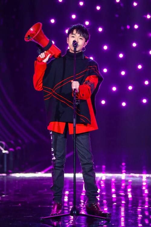 回顾 中国好声音 吴青峰 的精彩表现，温柔导师风格真的好圈粉！