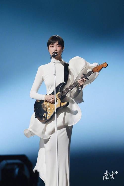 少年中国 李宇春带给你什么感觉？感受这首歌传递的力量！