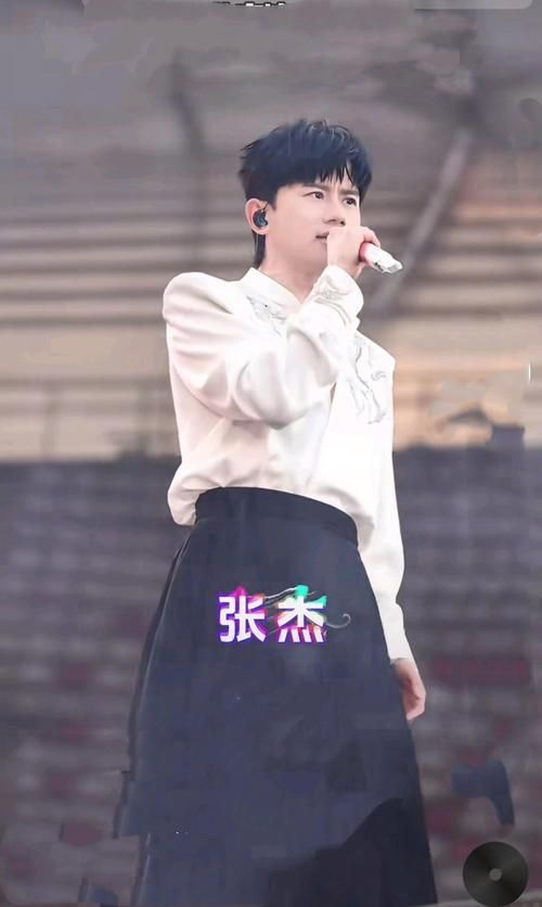 张杰冬奥会主题曲引发热议，歌声传递奥运精神！