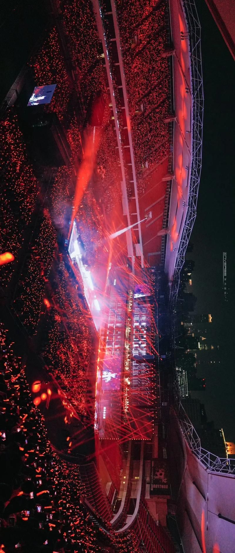 张杰舞月光这首歌怎么样？很多人单曲循环停不下来！