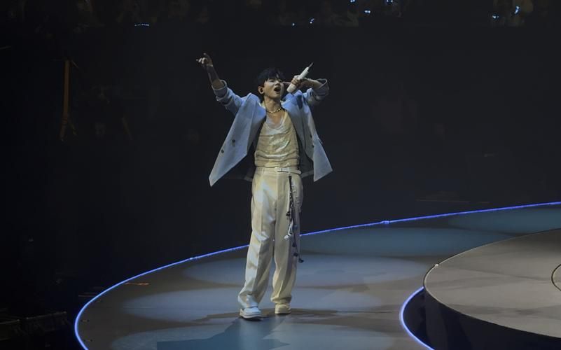 张杰跨年演唱会2024：直播平台，线上也能一起狂欢！