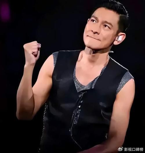 想找亲爱的小孩 刘德华演唱会版？高清现场视频不容错过！
