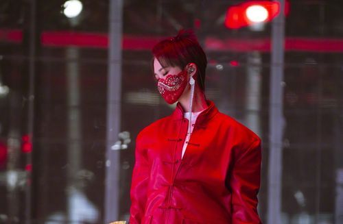李宇春 WHY ME 为什么这么火？探讨演唱会背后的魅力所在。
