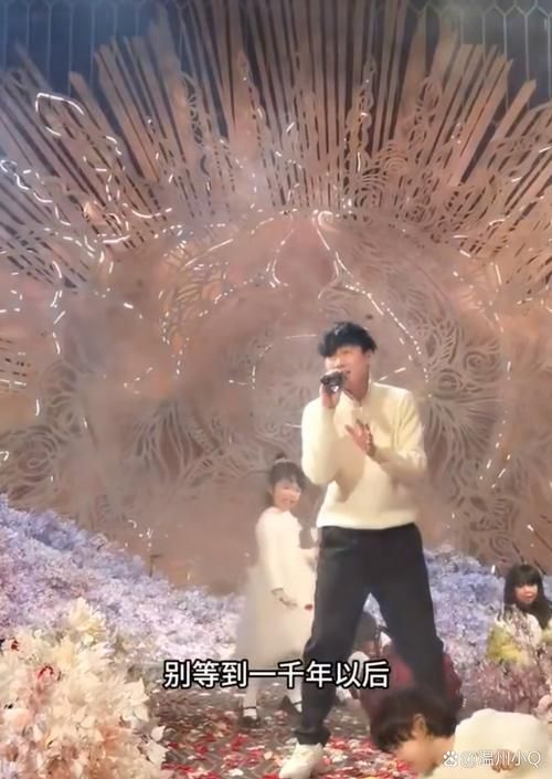 林俊杰金莎合唱引热议，网友直呼：原地结婚吧！