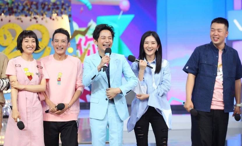 湖南卫视跨年演唱会，张杰谢娜合体，引爆全场！