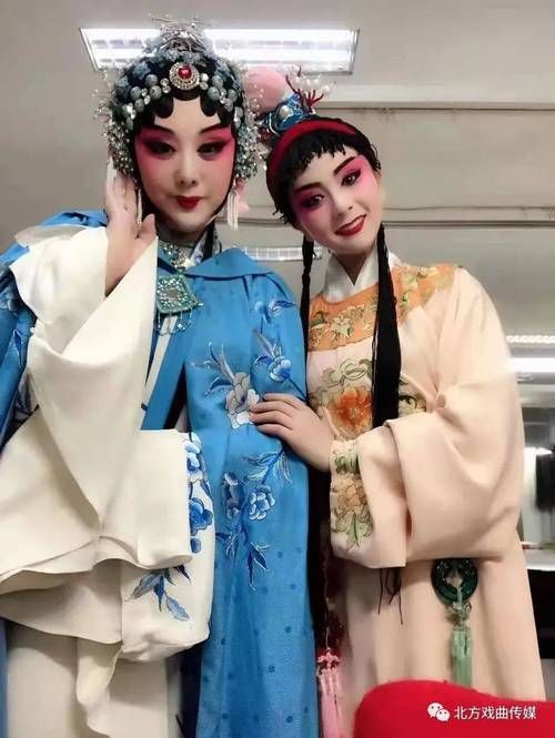 花旦周华健的戏曲扮相如何？听听专业人士的评价