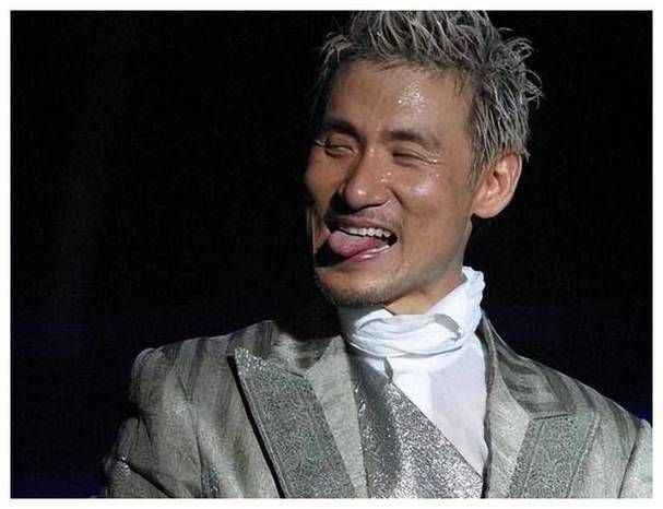 重温张学友饿狼传说现场版，感受歌神无与伦比的舞台功力！