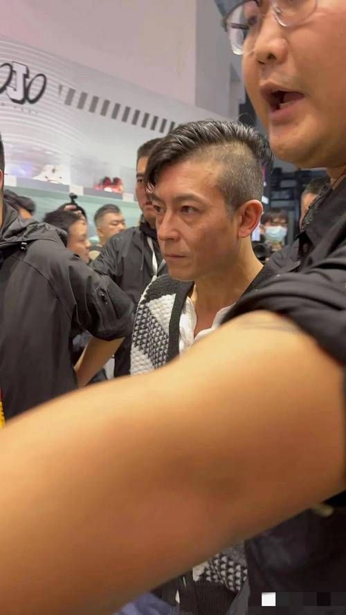 陈冠希现在怎么样了？和周杰伦还有联系吗？