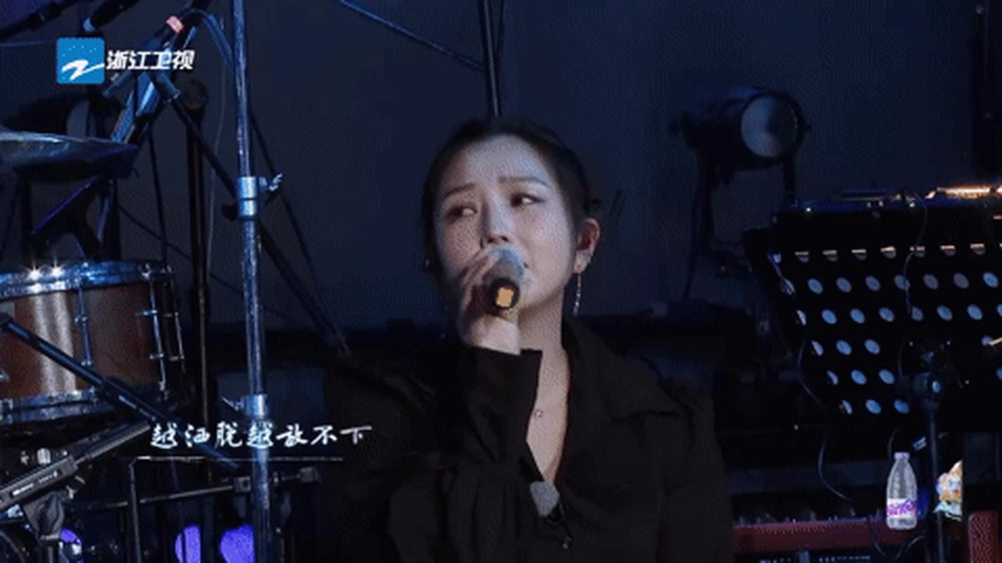 陈楚生何洁罕见同框，引发网友回忆杀！