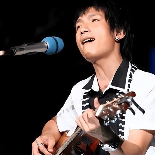 陈楚生最新歌曲抢先听，感受他音乐中的真挚情感！