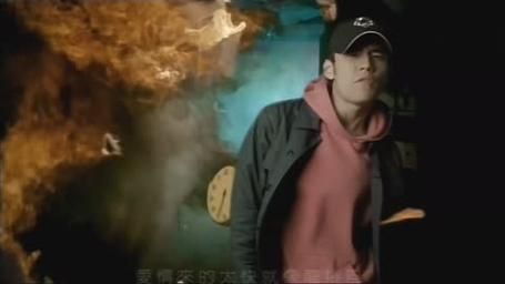 龙卷风周杰伦：一代人的青春记忆，经典歌曲永不过时！