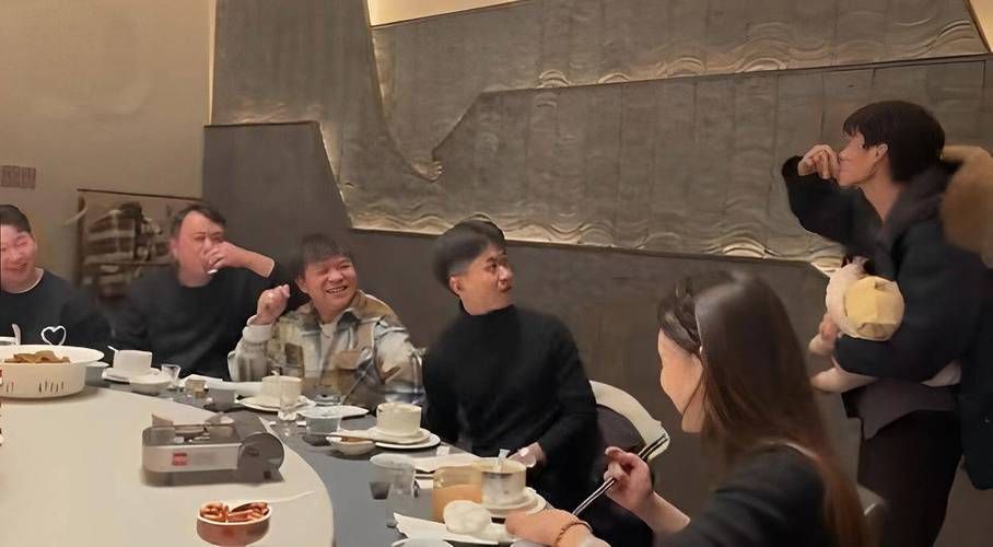 KTV必点的男人歌精选，兄弟聚会炒热气氛就靠它了。
