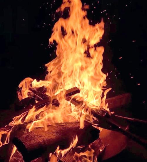 哦拉拉最近为什么这么火？深度解析其中奥秘！