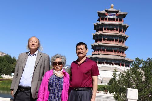 张鸣利有哪些代表作品？盘点一下他的主要成就。