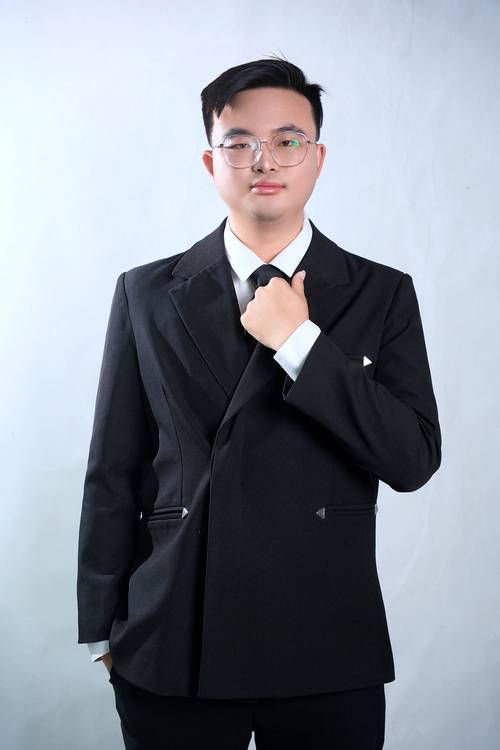 林德龙是做什么的？深入了解他的职业生涯。