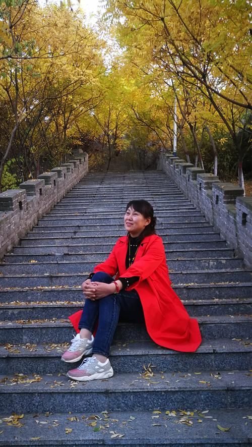 熟女人独有的风情是什么？深度解析她们的成熟之美。