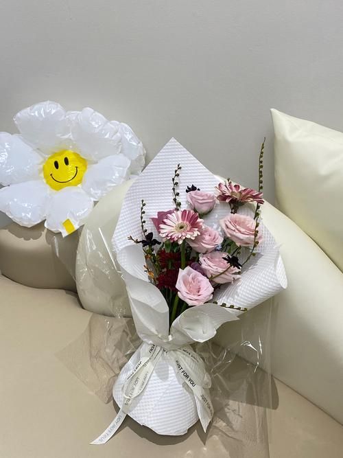 谁是花语者？带你了解如何与花朵进行沟通交流。