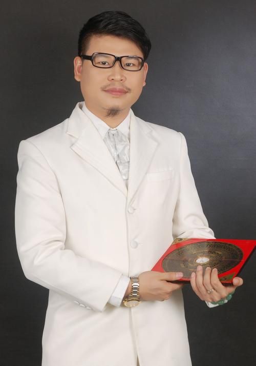 陈杰洲是做什么的？为你详细介绍他的职业和成就。