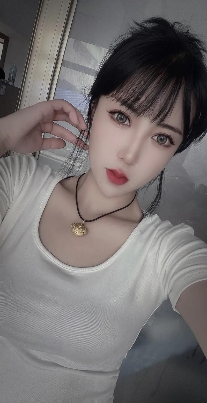 陈烁轩为什么能吸引这么多人？深入了解他的魅力所在！