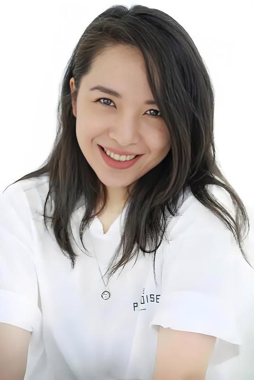 靳雅佳最近有什么新消息？为你带来她的最新动态分享！