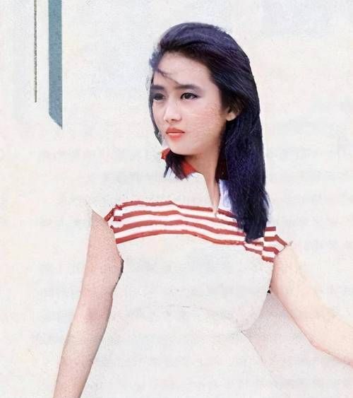 15年婚姻生活：刘德华首度公开妻子朱丽倩身份