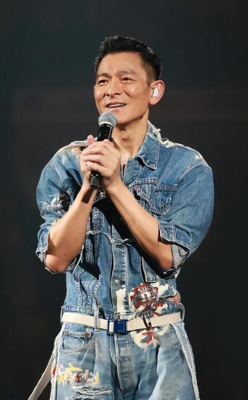 2013刘德华北京演唱会精彩回顾 天王经典金曲全记录