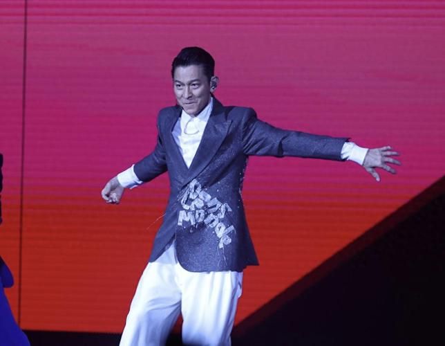2013湖南台跨年刘德华精彩表演回顾