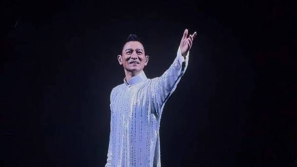 2013湖南跨年演唱会刘德华舞台魅力全解析