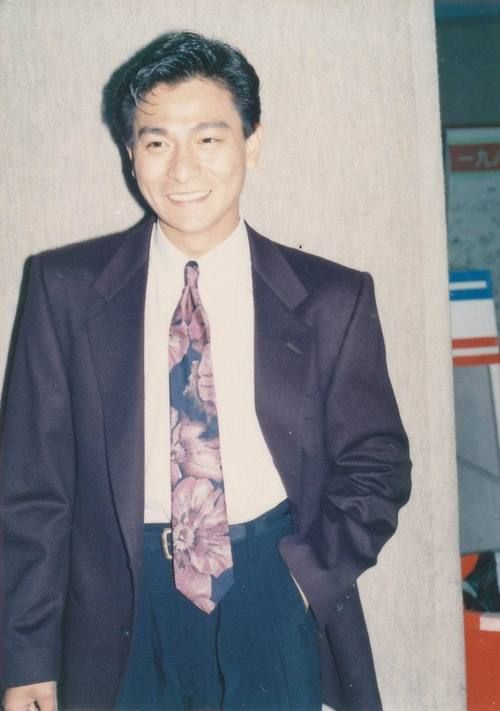 25岁的刘德华多帅 年轻时到底有多迷人
