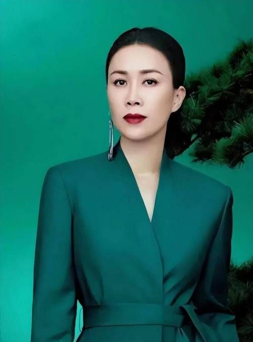 54岁那英状态超好 网友直呼这才是真女神