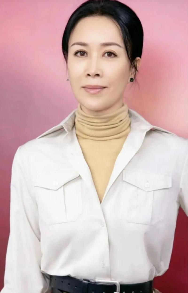 54岁那英状态超好 网友直呼这才是真女神