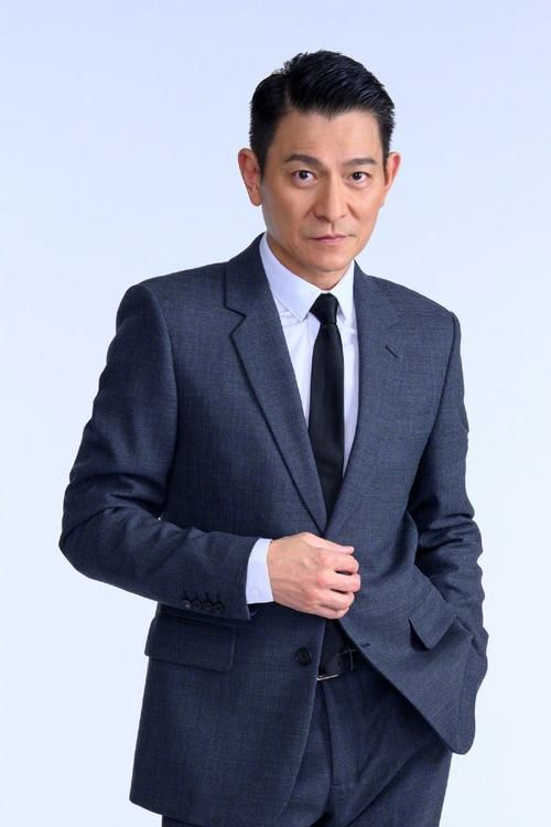 60岁刘德华西装造型曝光：高清图片赏析