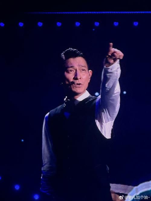 96刘德华演唱会高清资源：重温27年前的盛况