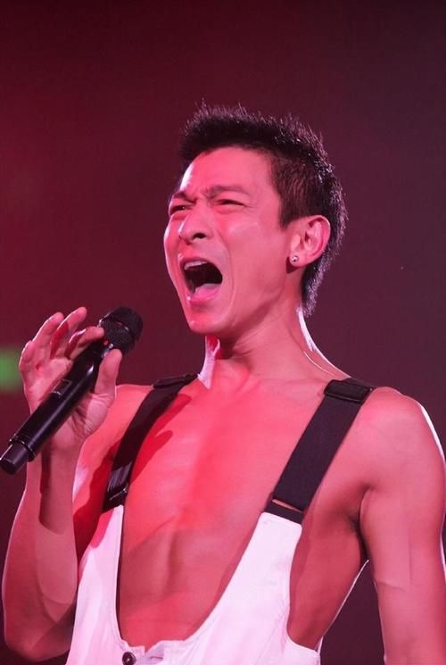 一代人的回忆：刘德华1999年演唱会珍贵影像