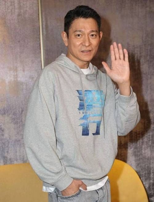 一手掌握刘德华签名真伪鉴别技巧，防范上当！