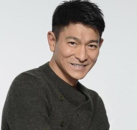 一组刘德华最新照片：60多岁依然活力四射，状态绝佳